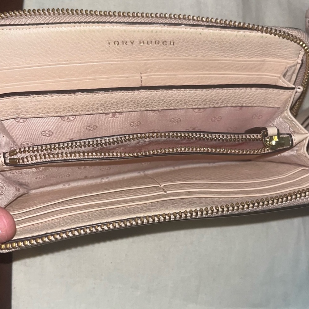Tory Burch handbag & matching wallet in mint condition (McGraw bucket style) - Picture 5 of 5